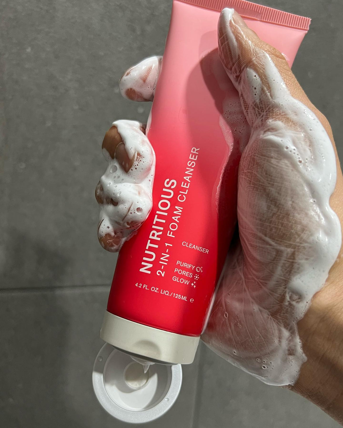 Estée Lauder - Nutritious 2-in-1 Foam Cleanser (Original) ©